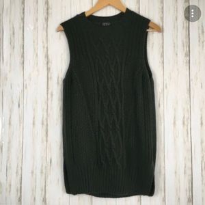 TOPSHOP cable knot sweater vest